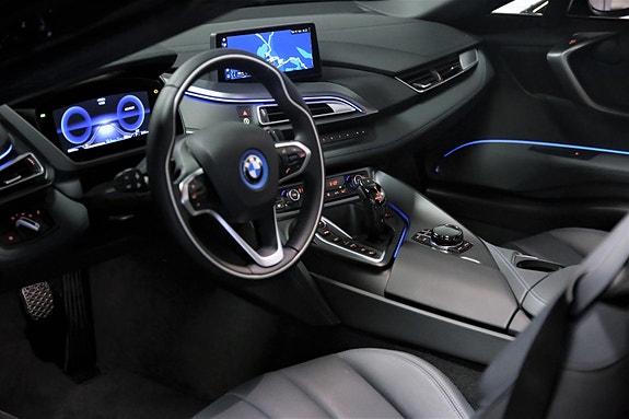 BMW i8 12 of 22