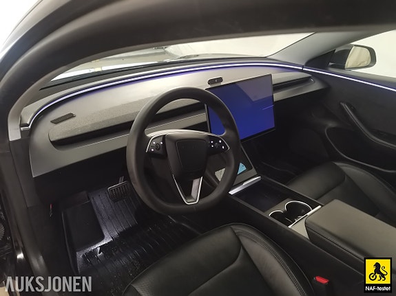 Tesla Model 3 21 of 30