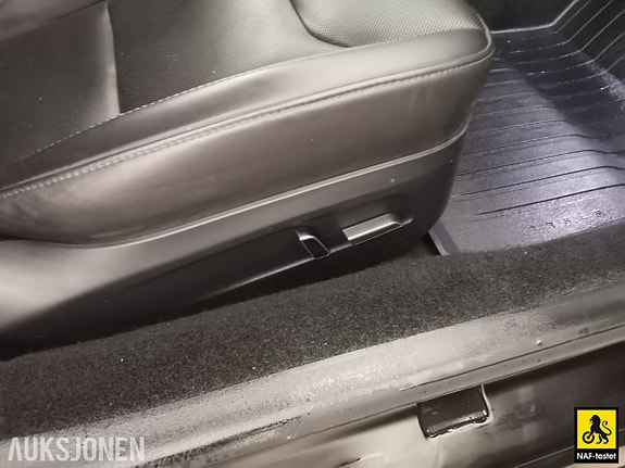 Tesla Model 3 24 of 30