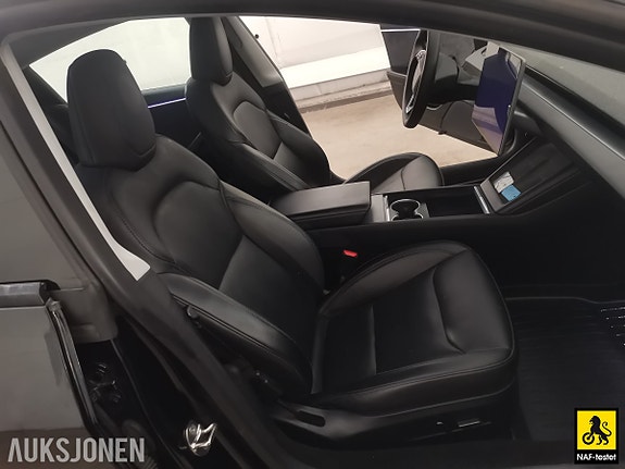 Tesla Model 3 23 of 30