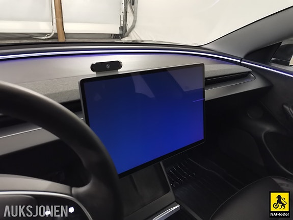 Tesla Model 3 18 of 30