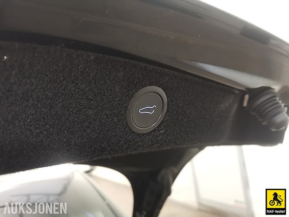Tesla Model 3 8 of 30