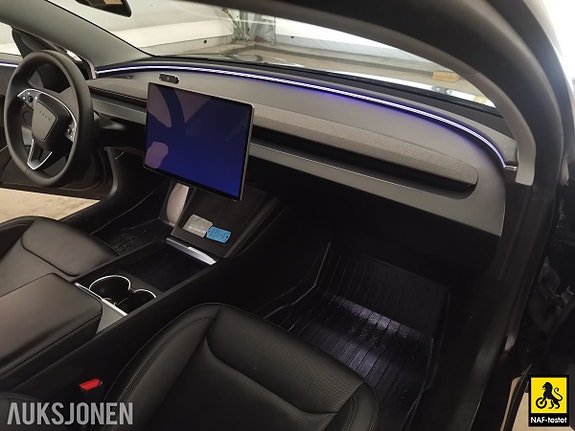 Tesla Model 3 22 of 30