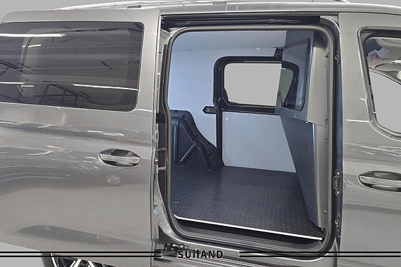 Volkswagen Caddy Maxi 16 of 30