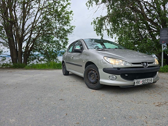 Peugeot 206 3 of 5