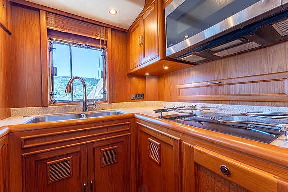 Fleming 58 - extremely well maintained (2015) 16 of 30