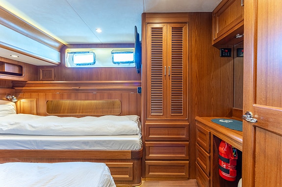 Fleming 58 - extremely well maintained (2015) 27 of 30