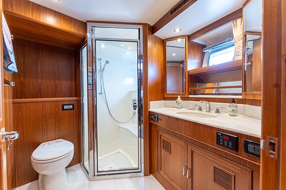 Fleming 58 - extremely well maintained (2015) 25 of 30