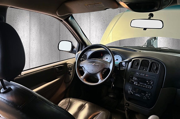 Chrysler Grand Voyager 9 of 25