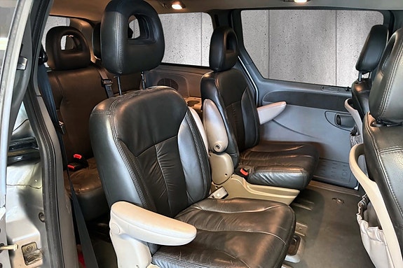 Chrysler Grand Voyager 16 of 25
