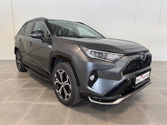 Toyota RAV4 4 of 5