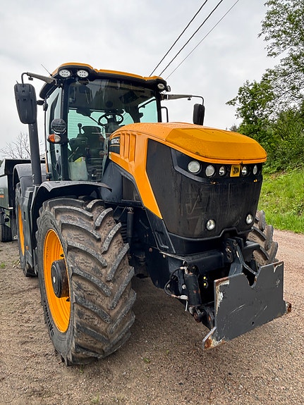 JCB Fastrac 8330 5 of 19
