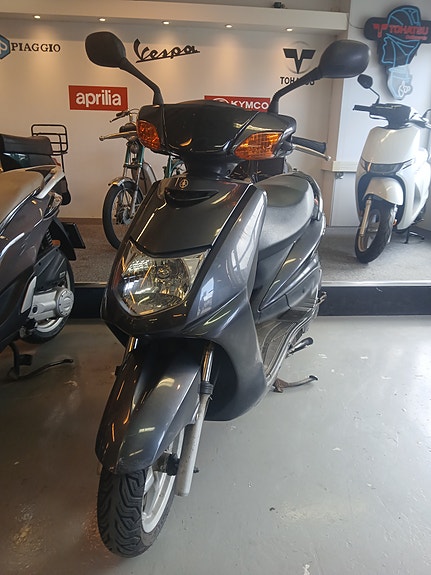 Yamaha Cygnus X 125 5 of 5