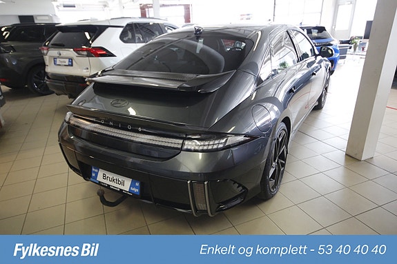 Hyundai Ioniq 6 3 of 5