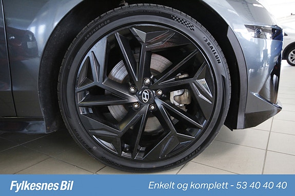 Hyundai Ioniq 6 4 of 5