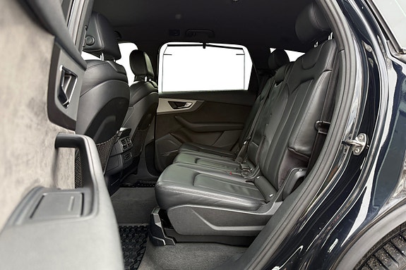 Audi Q7 17 of 30
