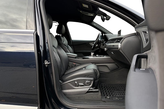 Audi Q7 16 of 30