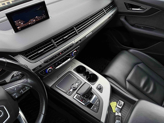 Audi Q7 20 of 30