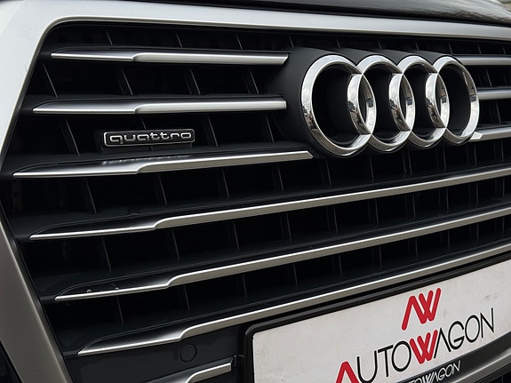 Audi Q7 7 of 30