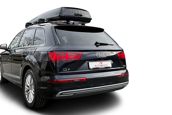 Audi Q7 10 of 30