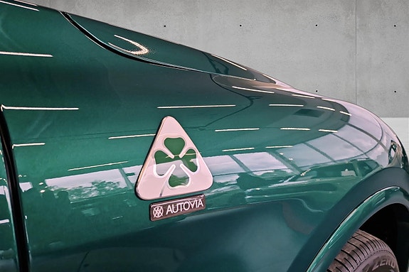Alfa Romeo Stelvio Quadrifoglio 10 of 30