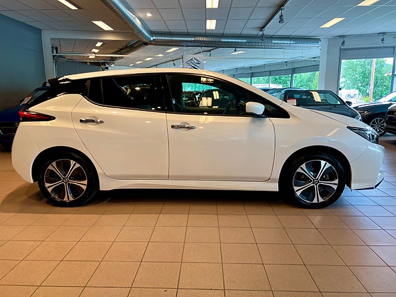 Nissan Leaf 5 of 5