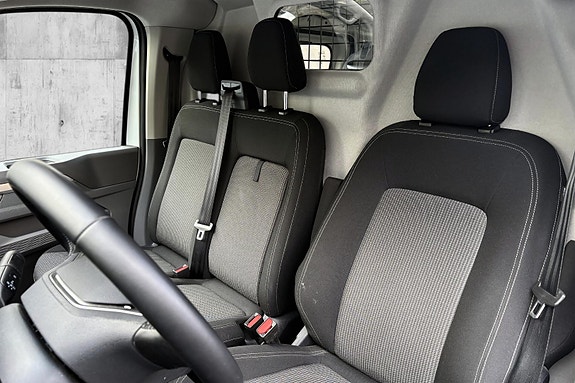 Volkswagen Transporter 10 of 22