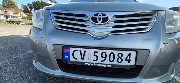 Toyota Avensis 5 of 5