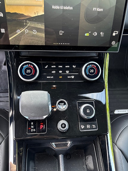 Land Rover Range Rover Sport 14 of 26