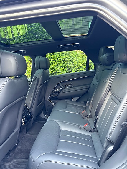 Land Rover Range Rover Sport 16 of 26