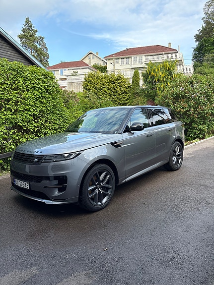 Land Rover Range Rover Sport 2 of 26