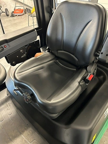 EP EFL353  NY Elektrisk truck med lithium batteri. 4,8 M løfte høyde med fri løft mast, sideskift og spreder. Godt utstyrt! LAGERVARE! 5 of 5