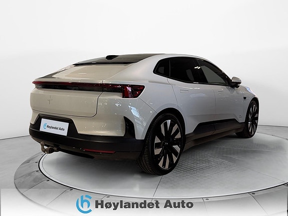 Polestar 4 5 of 5