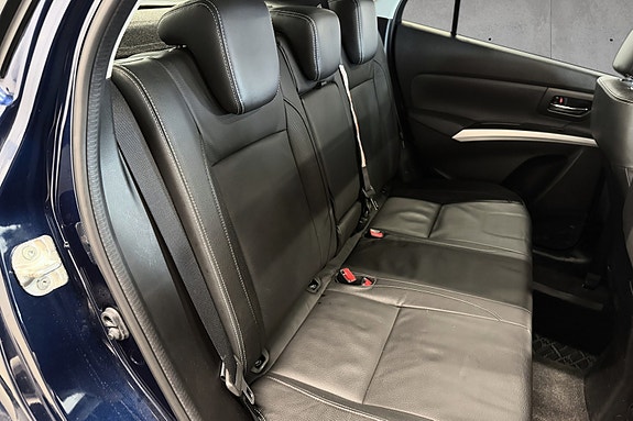 Suzuki SX4 S-Cross 18 of 30