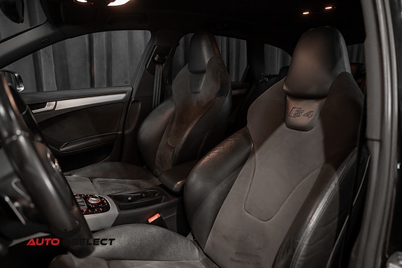 Audi S4 30 of 30