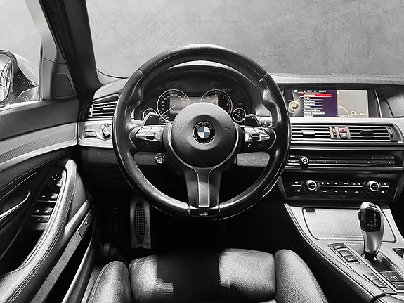 BMW 520d 25 of 30