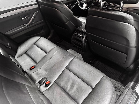 BMW 520d 23 of 30