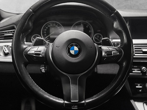 BMW 520d 26 of 30