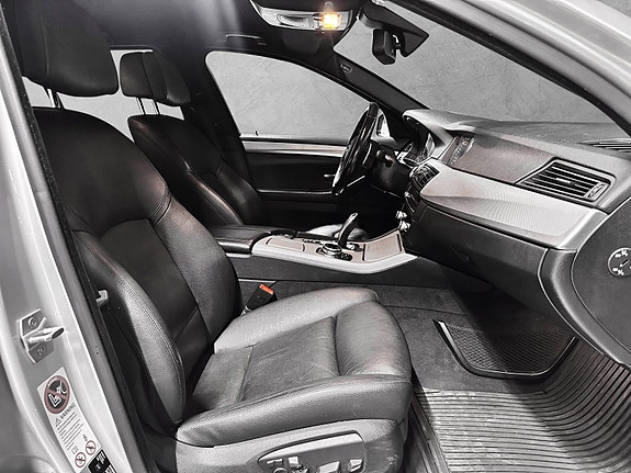 BMW 520d 19 of 30