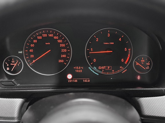 BMW 520d 27 of 30