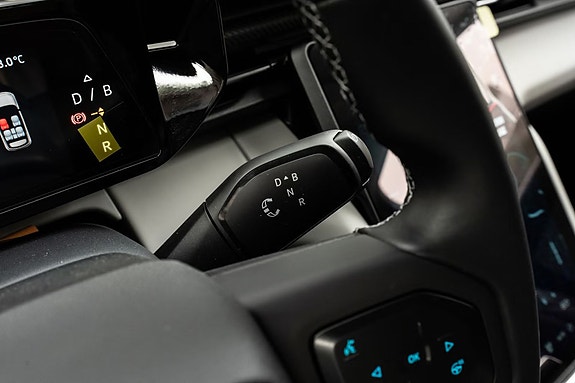 Ford Explorer 23 of 30