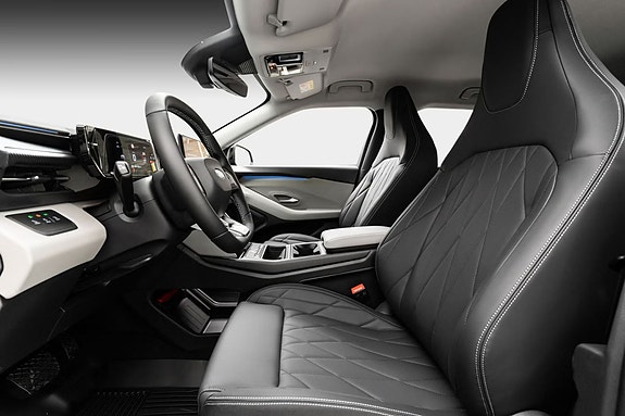 Ford Explorer 12 of 30