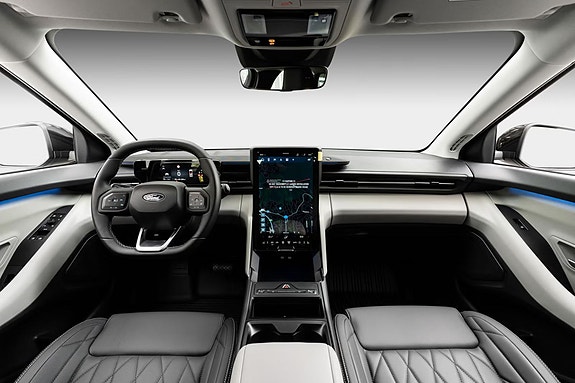 Ford Explorer 11 of 30