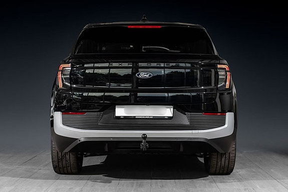 Ford Explorer 4 of 30