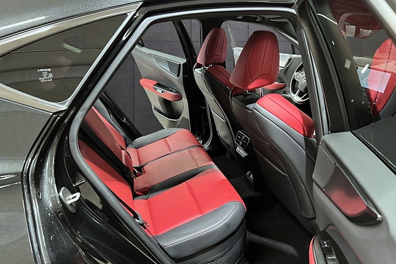 Lexus NX450h 16 of 22