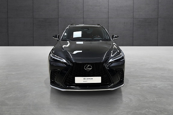 Lexus NX450h 8 of 22
