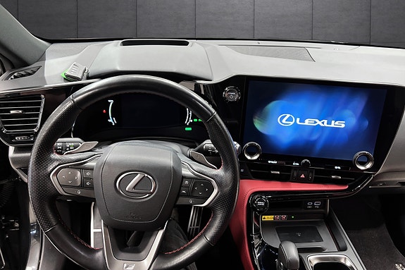 Lexus NX450h 12 of 22