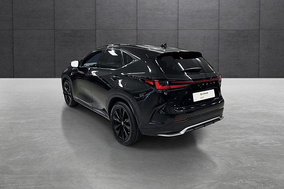Lexus NX450h 3 of 22