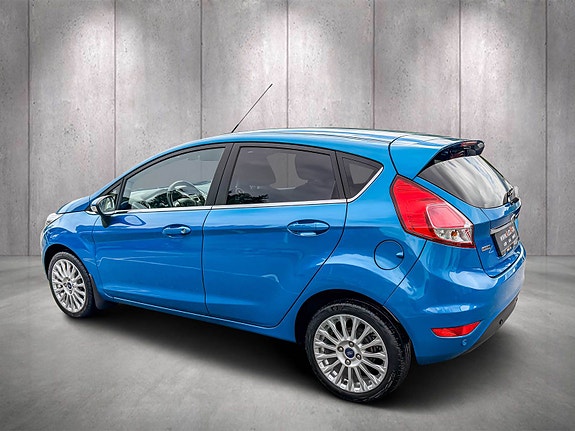 Ford Fiesta 3 of 5
