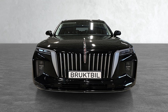 Denne fine Hongqi E-HS9'en kan bli din for kun kr 2986,- pr mnd med 214.950,- i egenkapital. Løpetid 10 år.